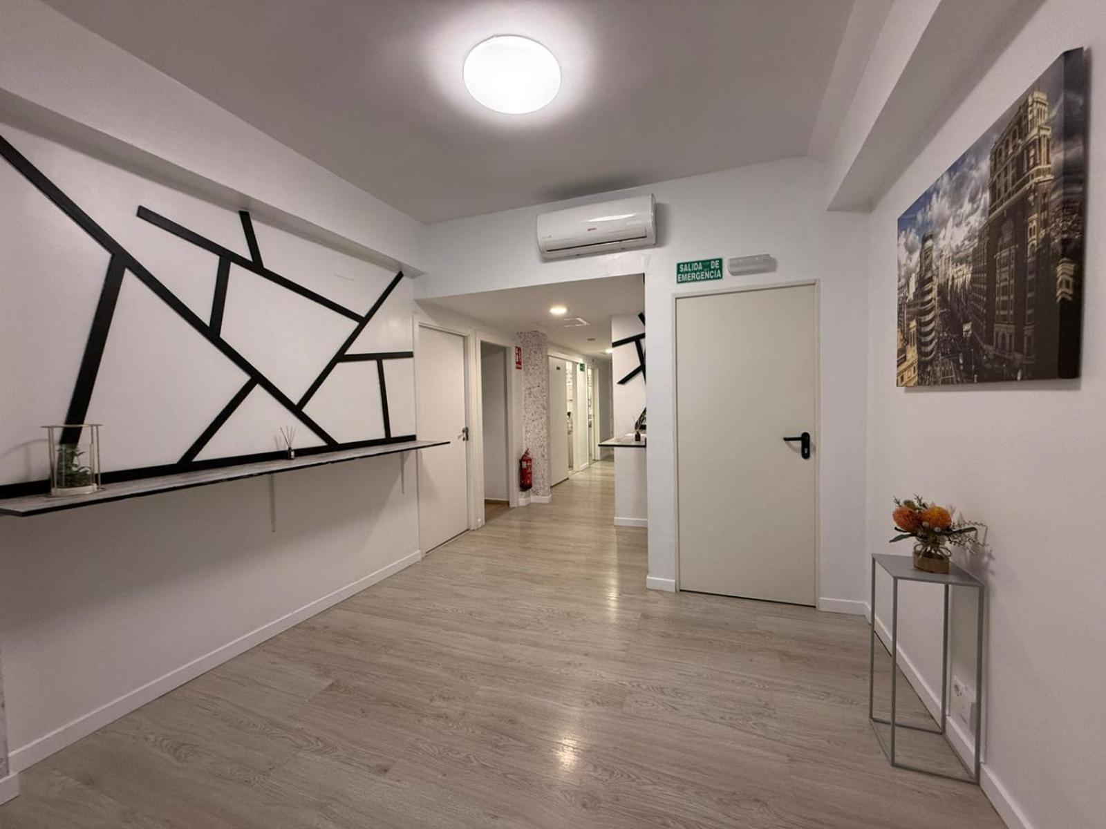 Hostel Tkh-Rooms Mate Мадрид Экстерьер фото